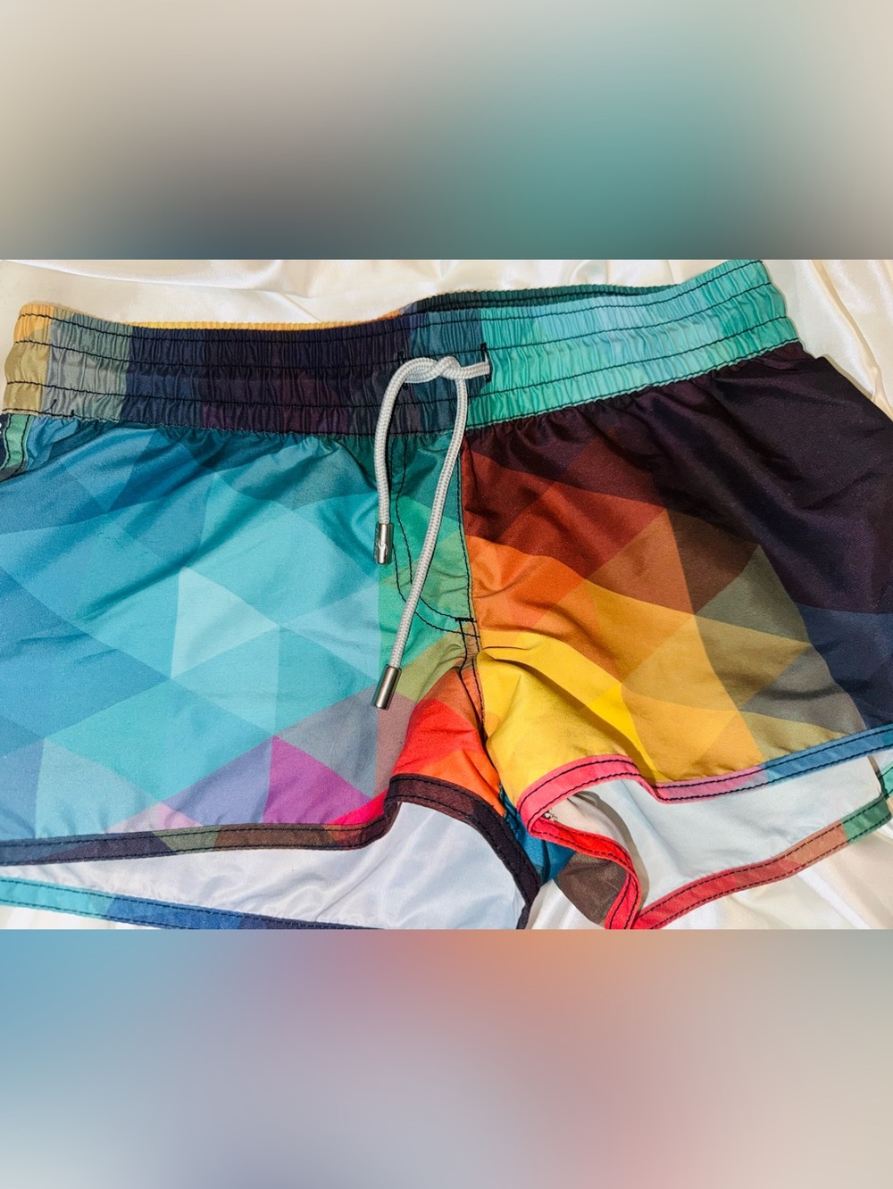 🌟 Sexy Abstract Size 30 Multi-Color Geometric Men’s Swim Shorts